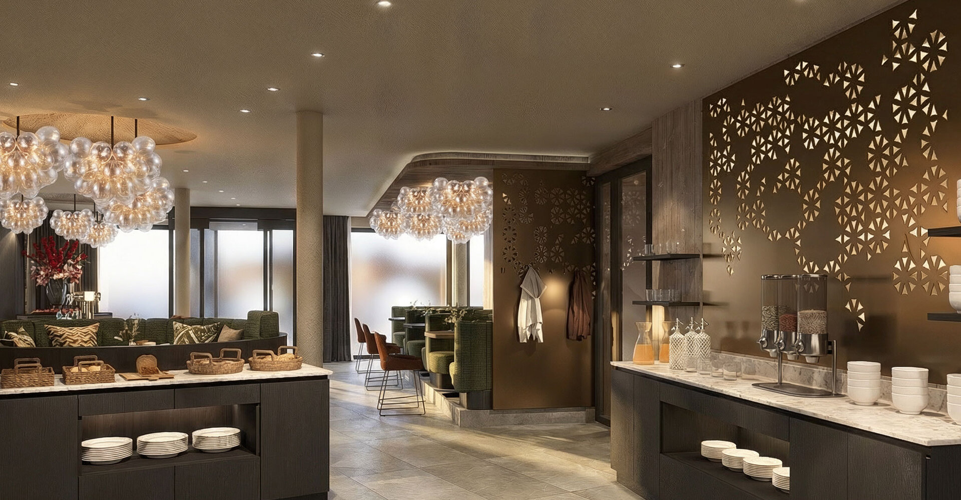 Moderner Speisebereich mit stilvoller Beleuchtung, geometrischem Wanddekor, Buffet mit Tellern und Müsli, Marmorarbeitsflächen und grün gepolsterten Ständen im Hintergrund.